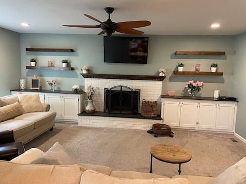 Spacious Charming Oasis Family Friendly in Canton