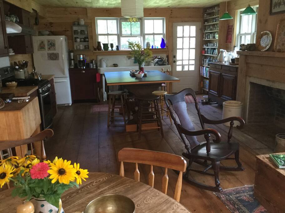Country Kitchen