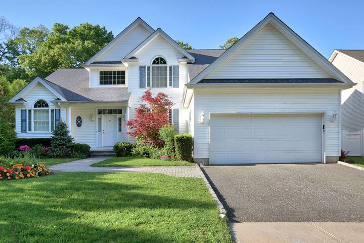 Entire 2nd floor just for you in elegant home
