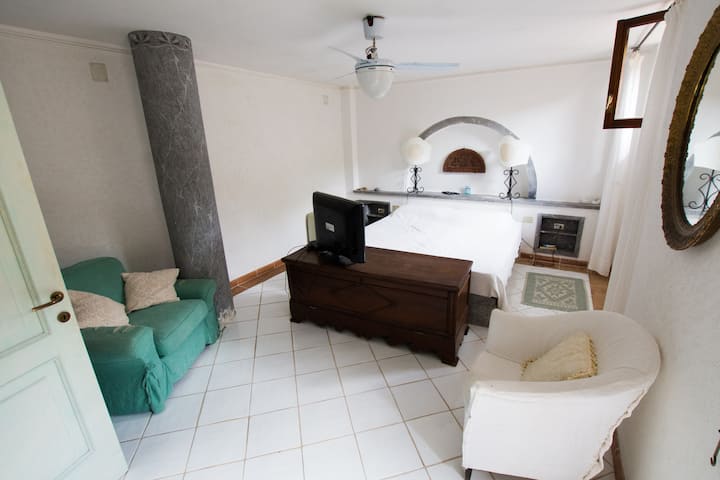 Chumba cha kulala cha ghorofa ya chini n2 