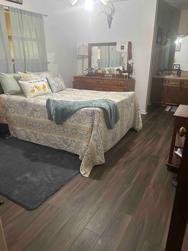 Bedroom 3, master bedroom, full size bed