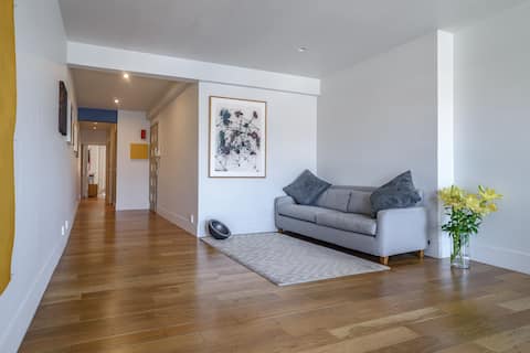 Top Airbnb: Entire apartment on Vieux Port, Marseille. à Marseille