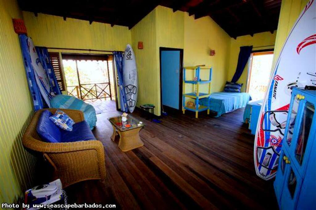 Seascape Beach House livingroom