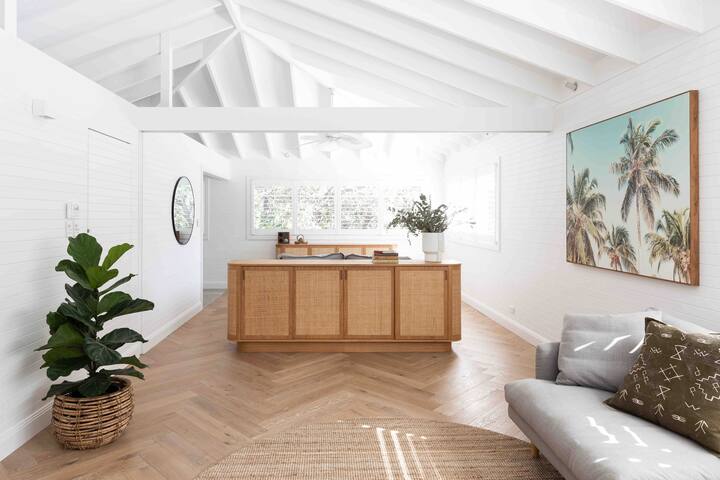 Avalon Beach Retreat gallery image 3