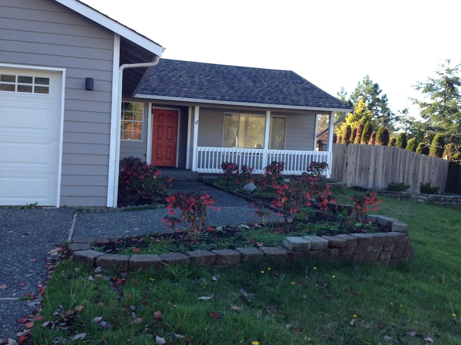 Front Entrance from driveway