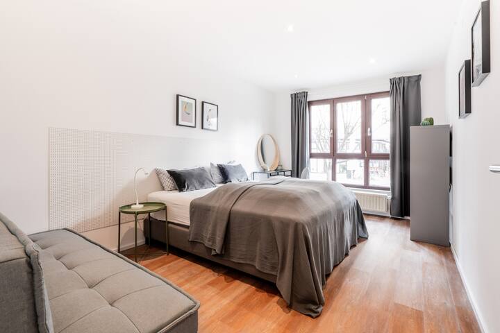 ※ Eddy’s Rest & Relax – Neuhausen ※ 9 Guests ※ 3BR gallery image 5
