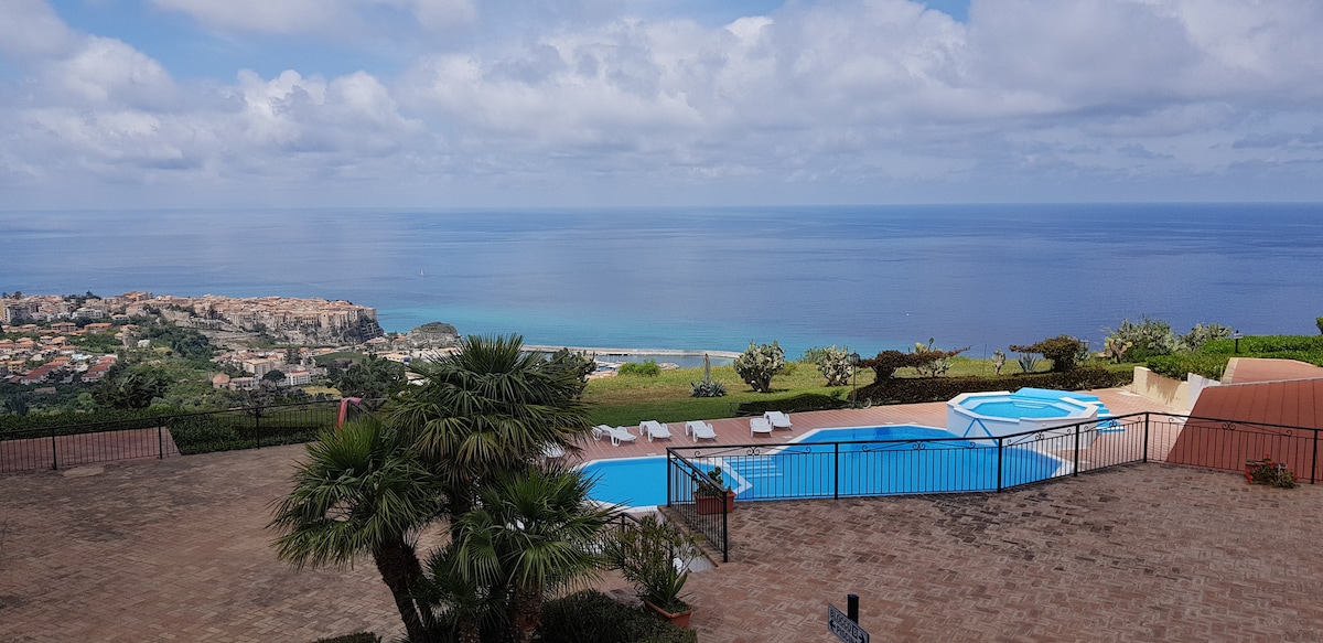 MARASUSA Floreal Frangipani in Parghelia — property photo 8
