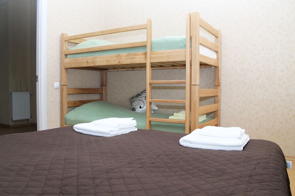 Wooden bunk-bed is suitable for kids and adults (size: 90*190)