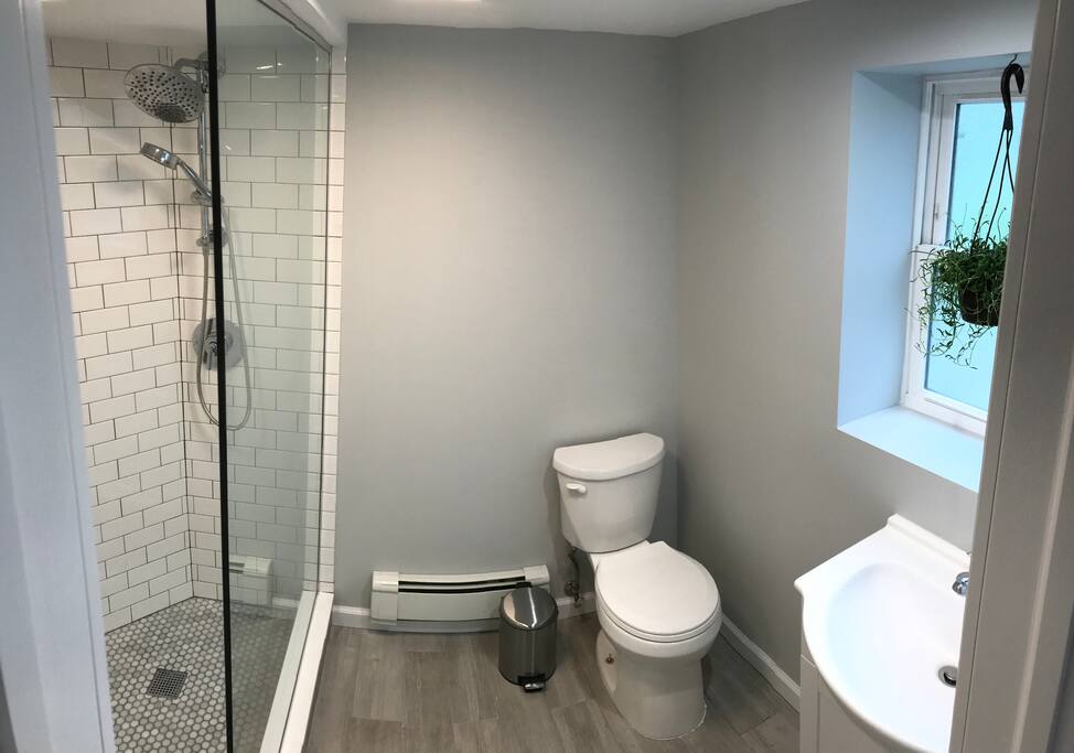 Private Bathroom - All