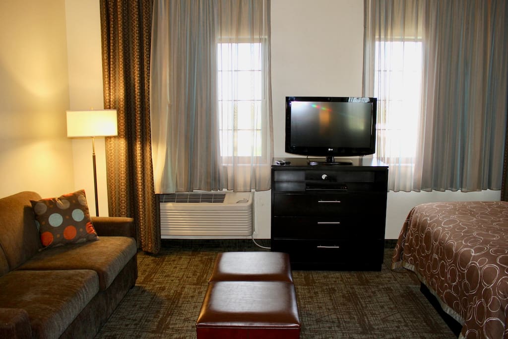 TV/DVD set and the work space are all included!