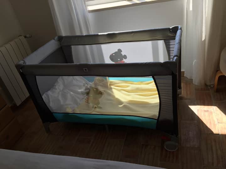 เตียงเด็กอ่อน 