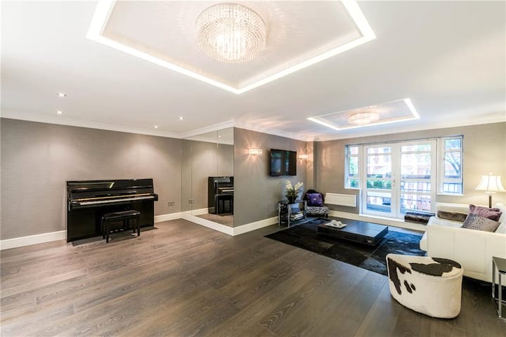 Luxury apartment - great location, quiet apartment