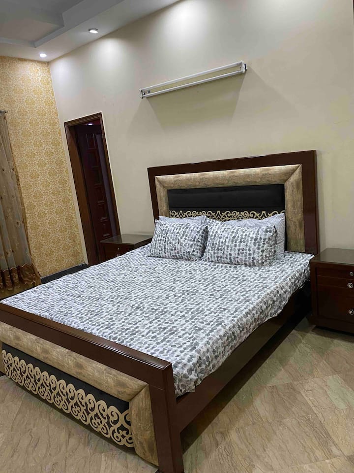 საძინებელი 1