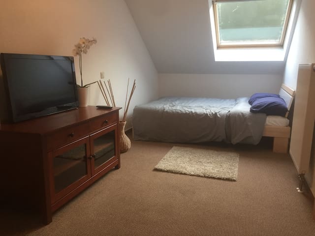 2 beds 1 room, in a nice quiet village