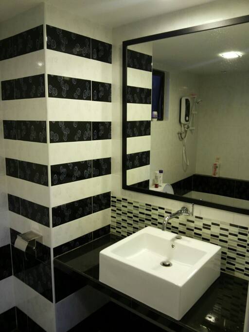 Master toilet