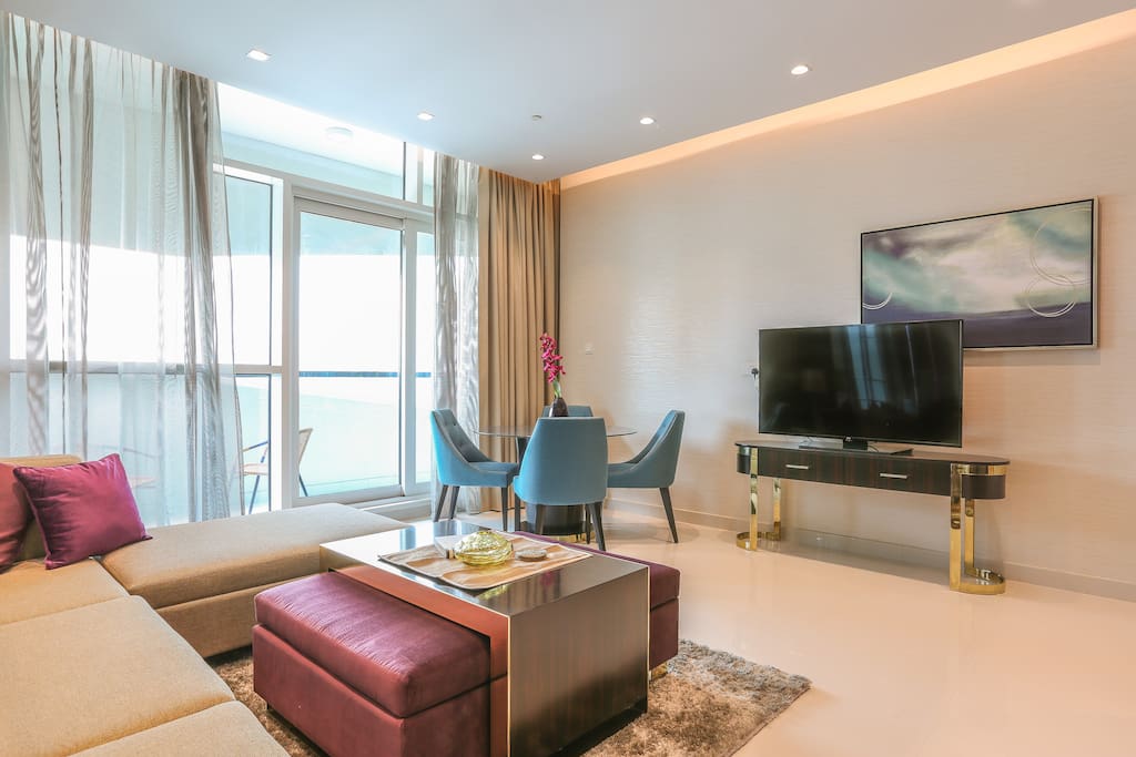 Full Living Room
