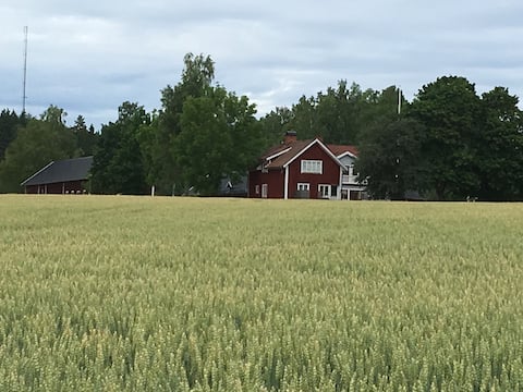 Långbyn Farm House -  len 13 km od Örebra