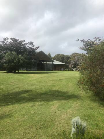 Honeyeater-Margaret River-7 minutes to Town&Beach gallery image 5