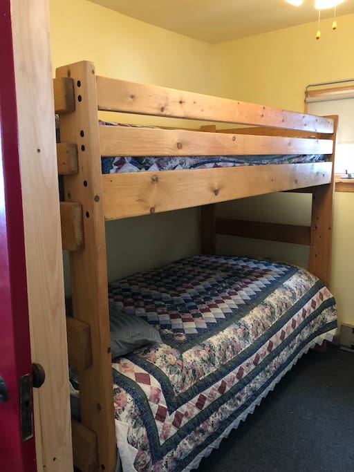 Single bunk beds