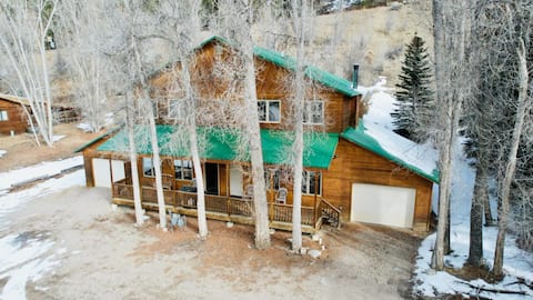 Cozy Six Bedroom Home (full duplex) Red River, NM