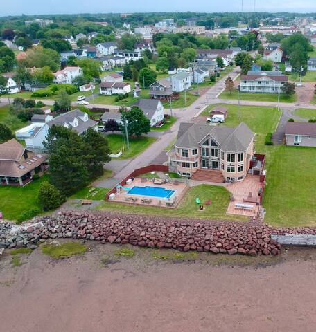 Paradise on the water ! gallery image 5