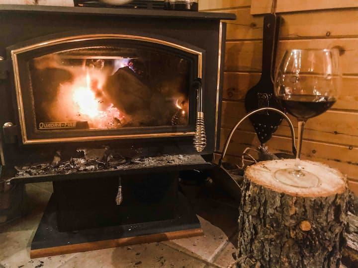 האח היא תמיד מקום חמים ונעים לשבת בו!