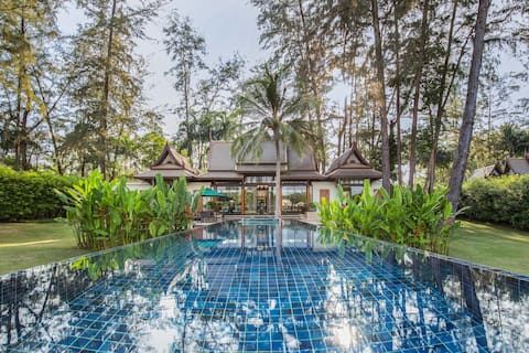 Banyan Tree 3-Bedroom Double Pool Villa