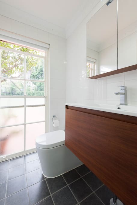 New bathroom with storage.
“As my first AirBNB experience I wasn't sure what to expect. Jane was a lovely host, friendly and welcoming. The room felt homely while being of a very high standard with the bonus of a well appointed ensuite. The bed was very comfortable too. I would highly recommend Jane's place.”
Grant, April 2017