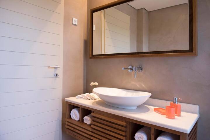 Villa Cielo – Minutes from beach – Luxury gallery image 5