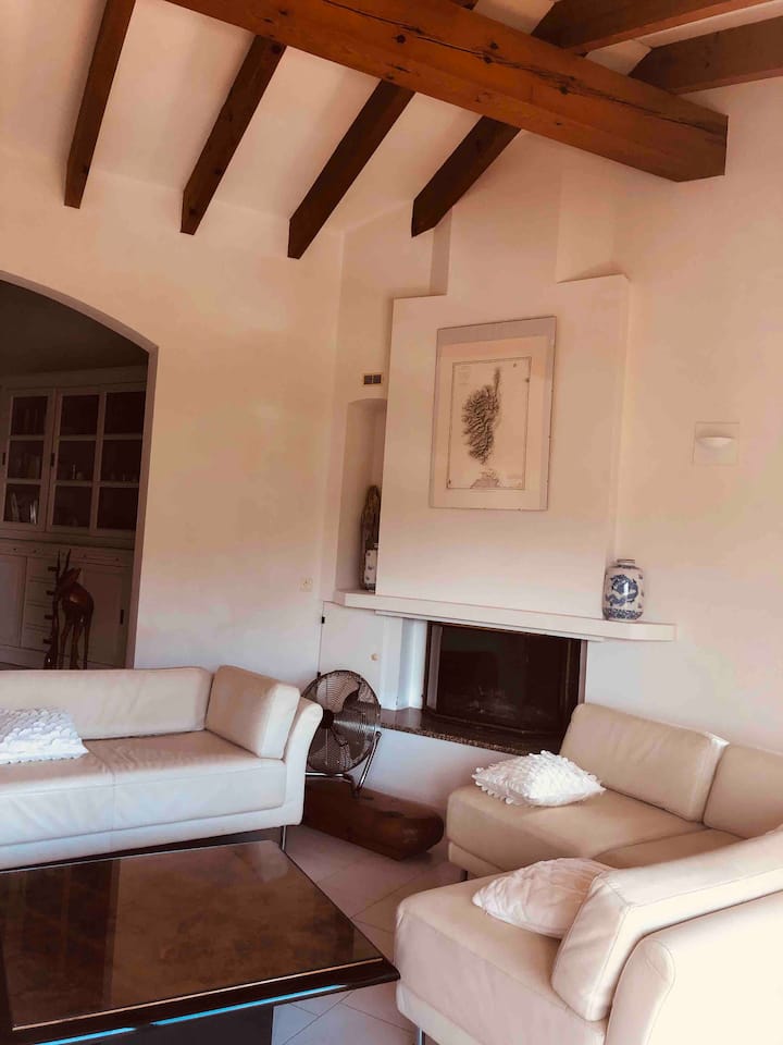 F4  Piscine Privée En Villa,10mn D’ajaccio/plages - Corsica
