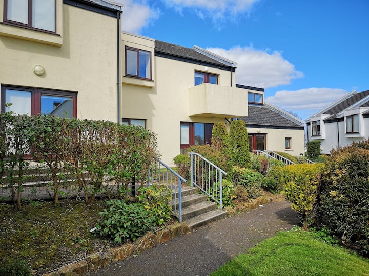 Summer Breeze·Cosy Holiday Home in Youghal's heart Vacation homes for Rent in Youghal, County