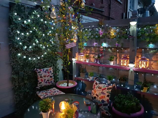 Cosy room Elm Pk..2 mins tube.. modern home
