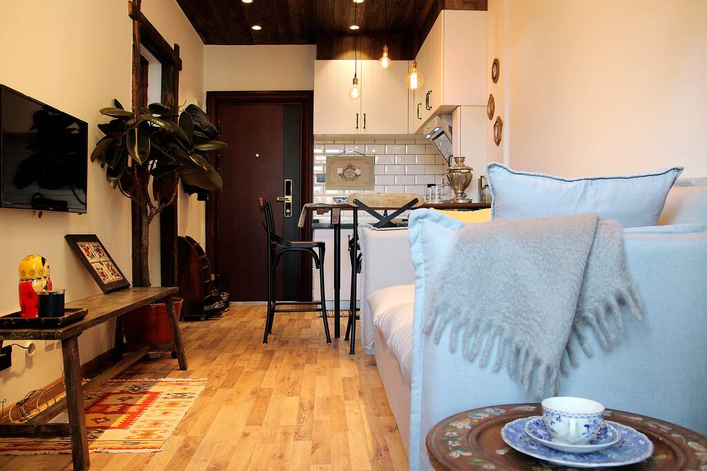 起居室 (living room)