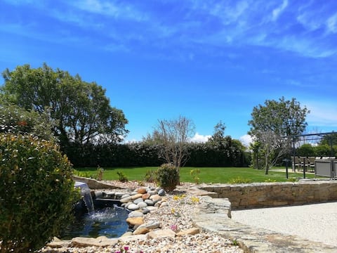 House for 15 people near the ocean