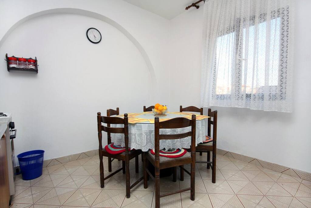 Dining room, Surface: 8 m²