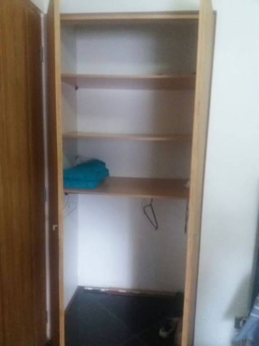 amplio closet