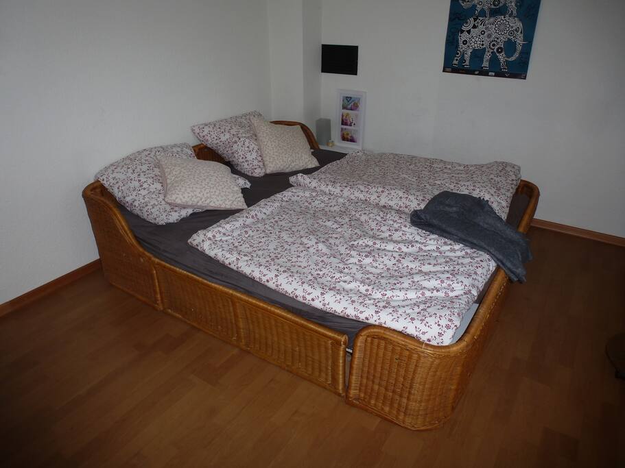 Bett