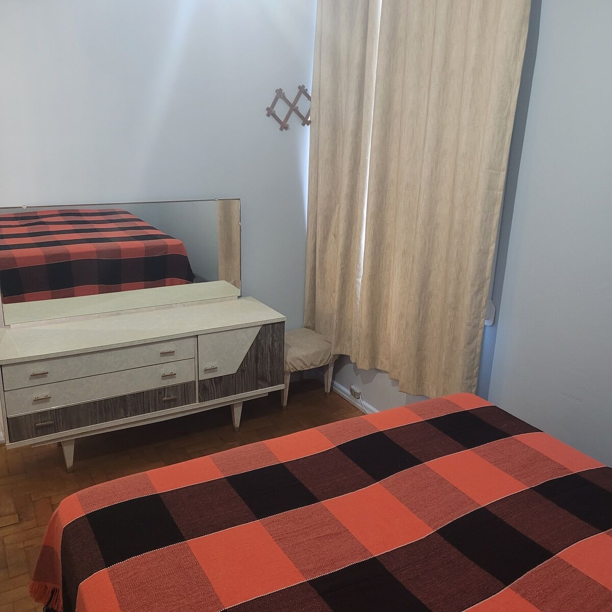 غرفة النوم 1