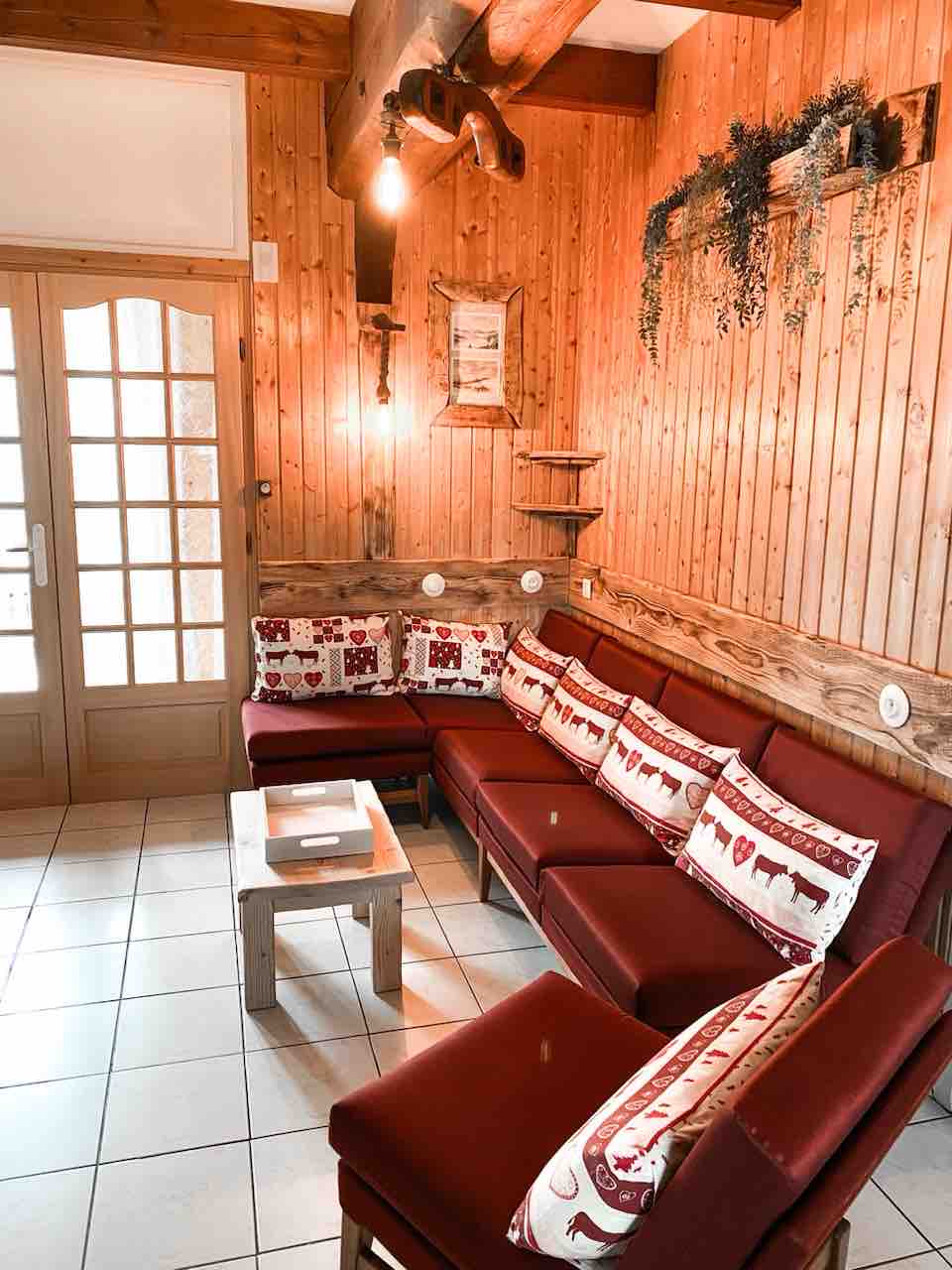 Annonce Airbnb populaire: 3* gîte, quiet, comfort, terrace, large property à Vosges