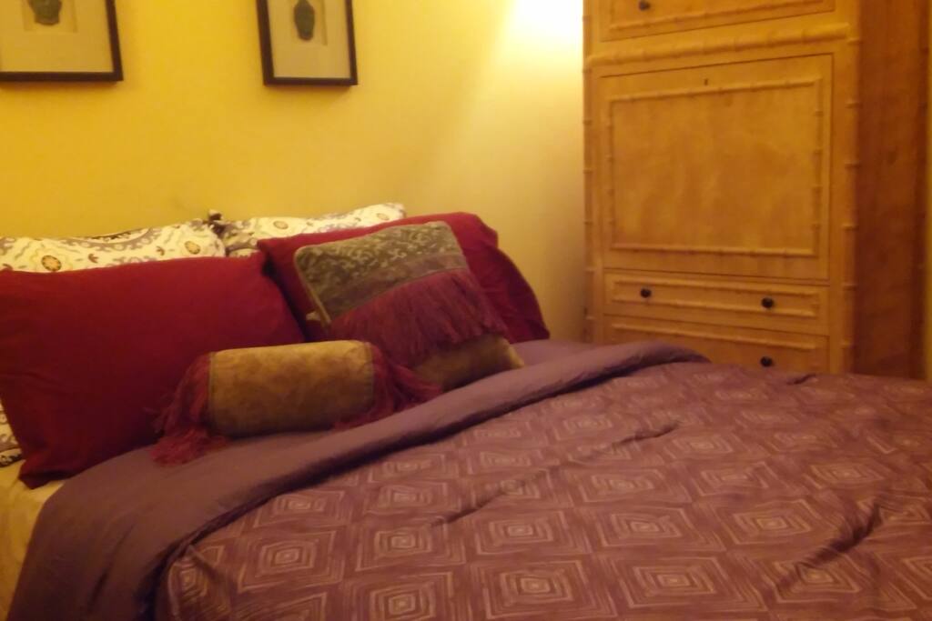 Full Size Bed