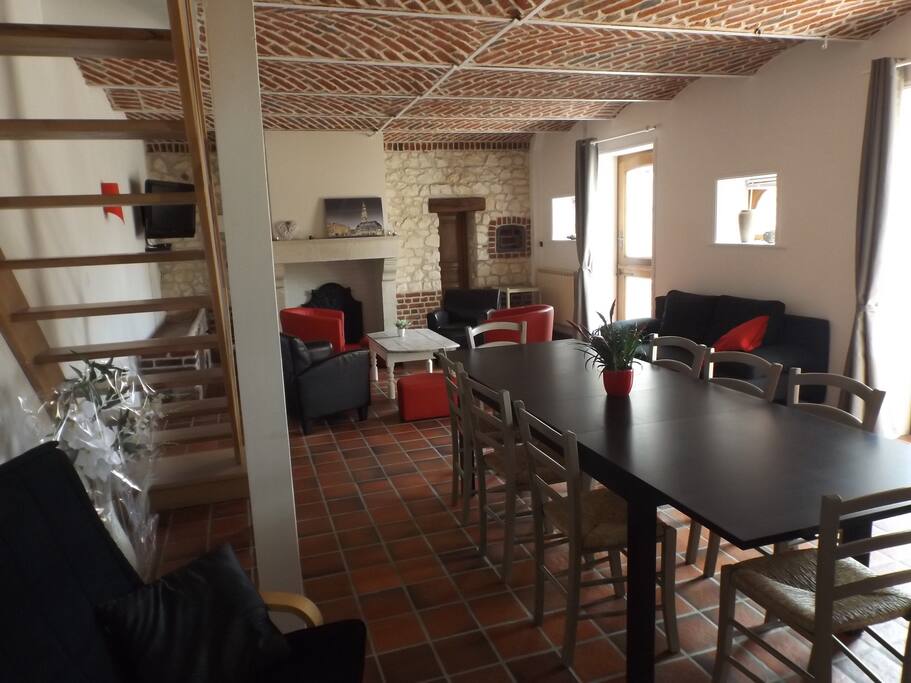 salle à manger de 50m2 dans une ancienne étable