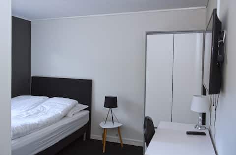 Gist, Room number 165