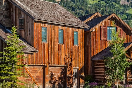 Shooting Star Cabin 1