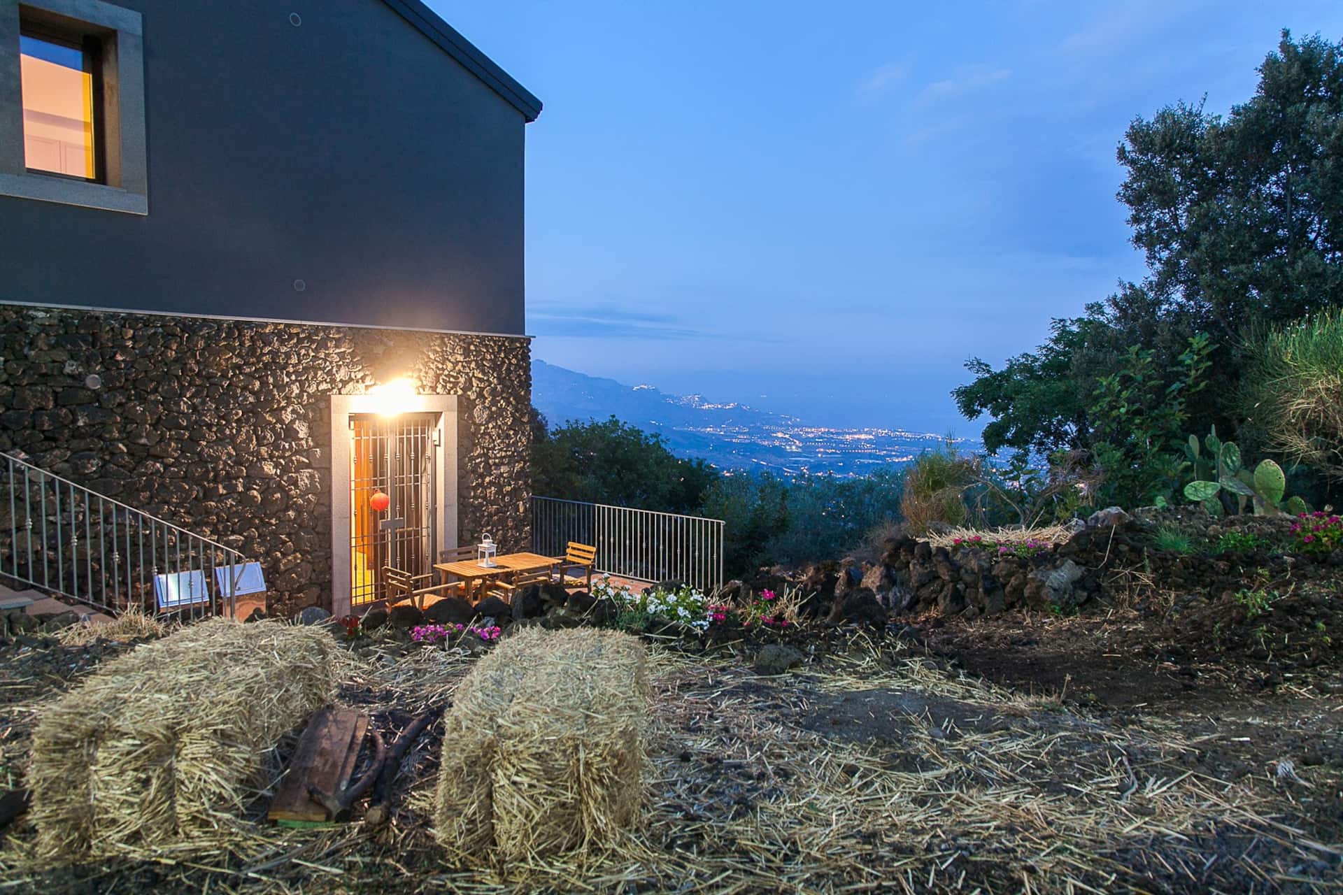 #casa etnella for winelovers between Etna&Taormina