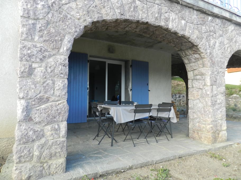 LA TERRASSE