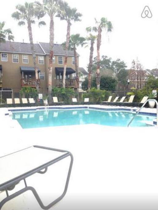 Shared pool/Jacuzzi