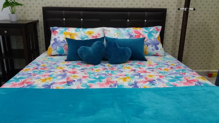 Bilik 3: Katil Queen + Air Cond