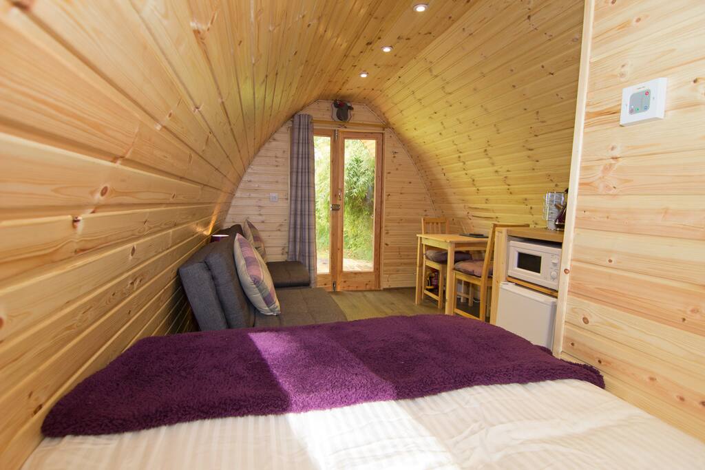 Small double bed and bed settee