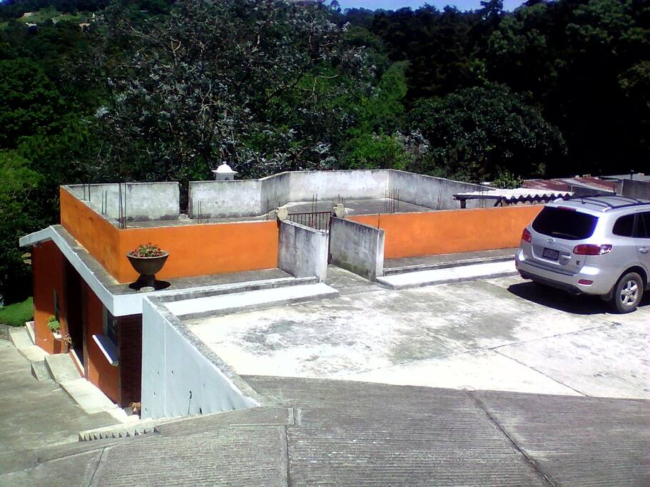 Parqueo Privado