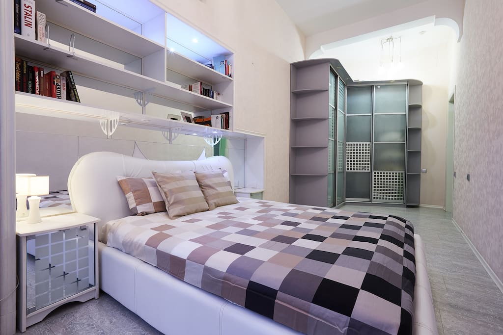 Large bedroom and queen size bed